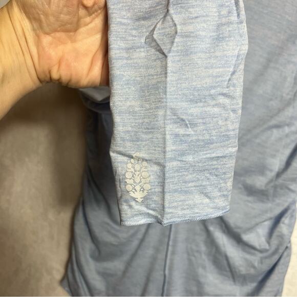 Free People Movement X HATCH NWT Right On Run Layer Maternity Top Blue Medium - Picture 4 of 13